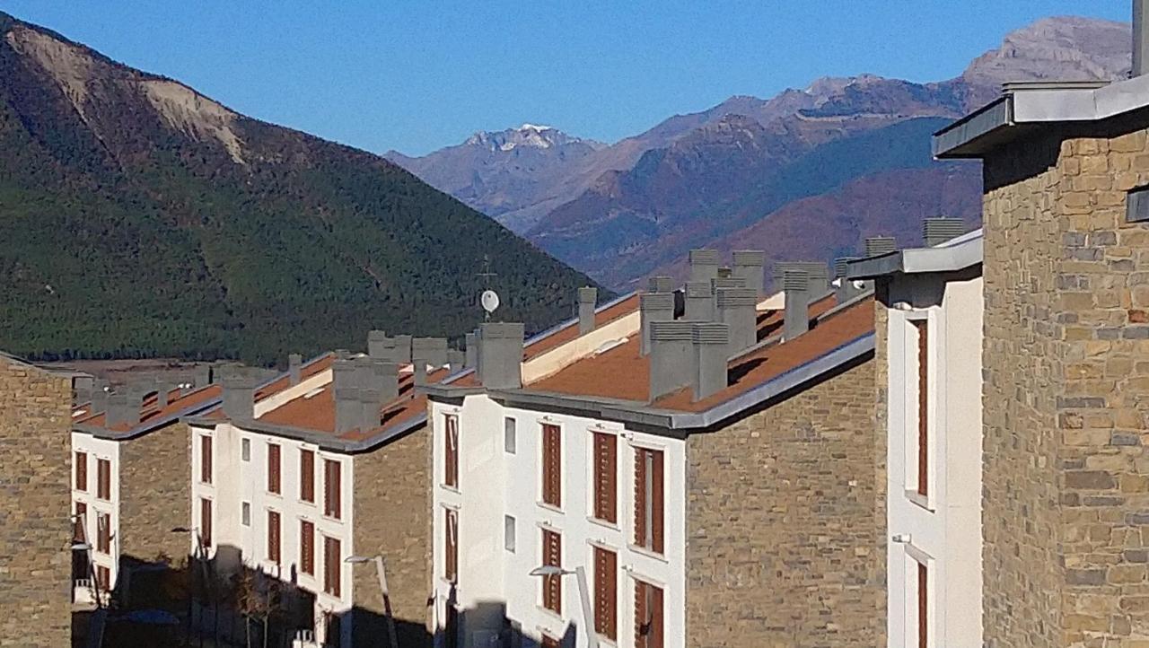 Las Margas. Golf. Bici. Esqui. Piscina. Sabiñánigo Kültér fotó